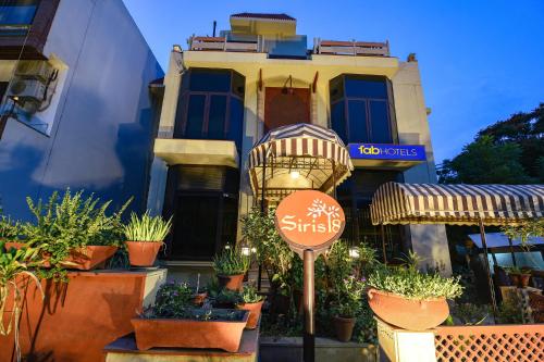 fabhotel siris 18