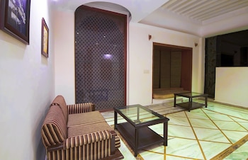 fabhotel siris 18