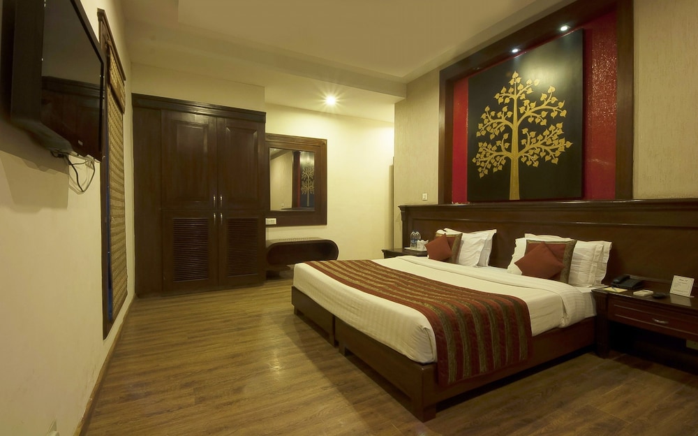 fabhotel siris 18