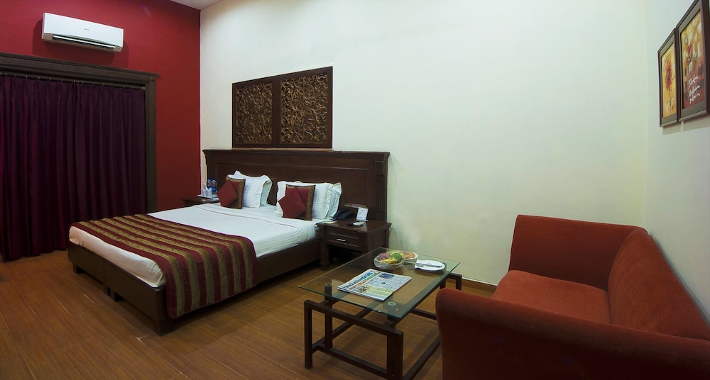 fabhotel siris 18