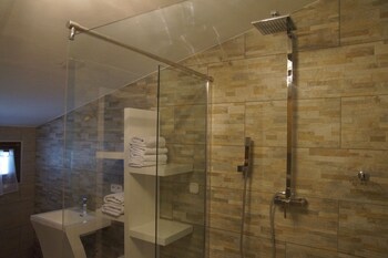 w and s executive apartments hallstatt i