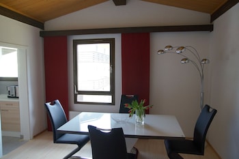 w and s executive apartments hallstatt i