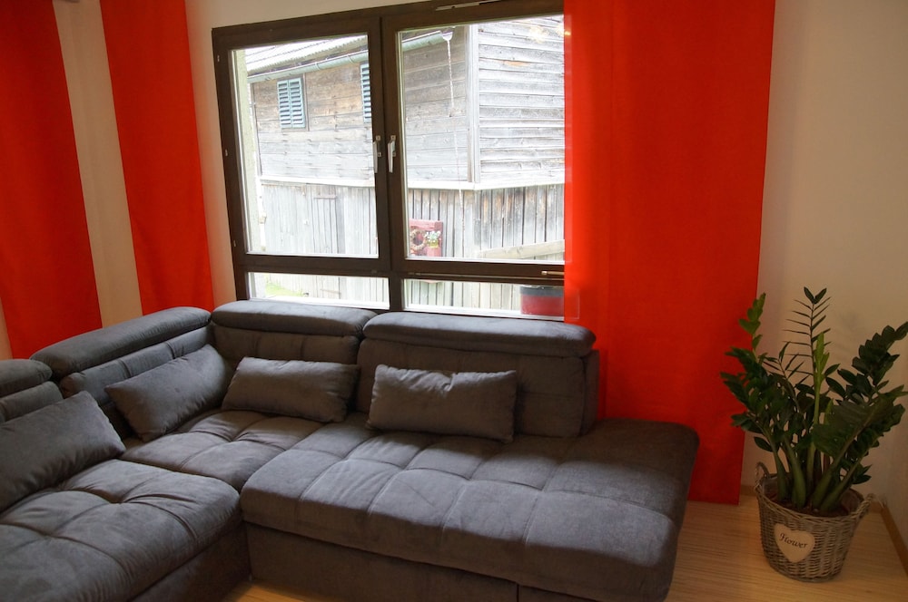 w and s executive apartments hallstatt i