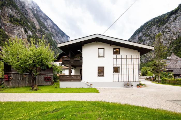 w and s executive apartments hallstatt i