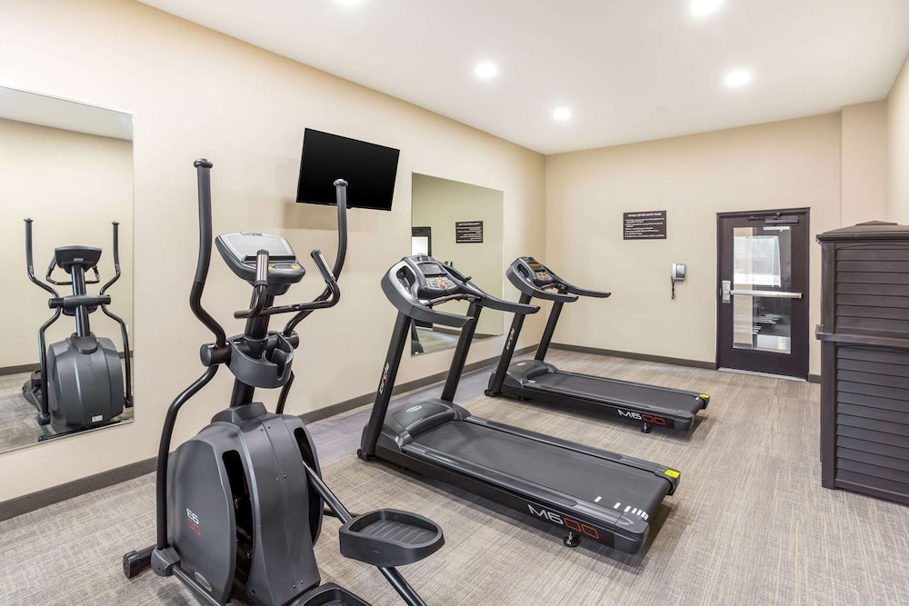 mainstay suites logan ohio hocking hills