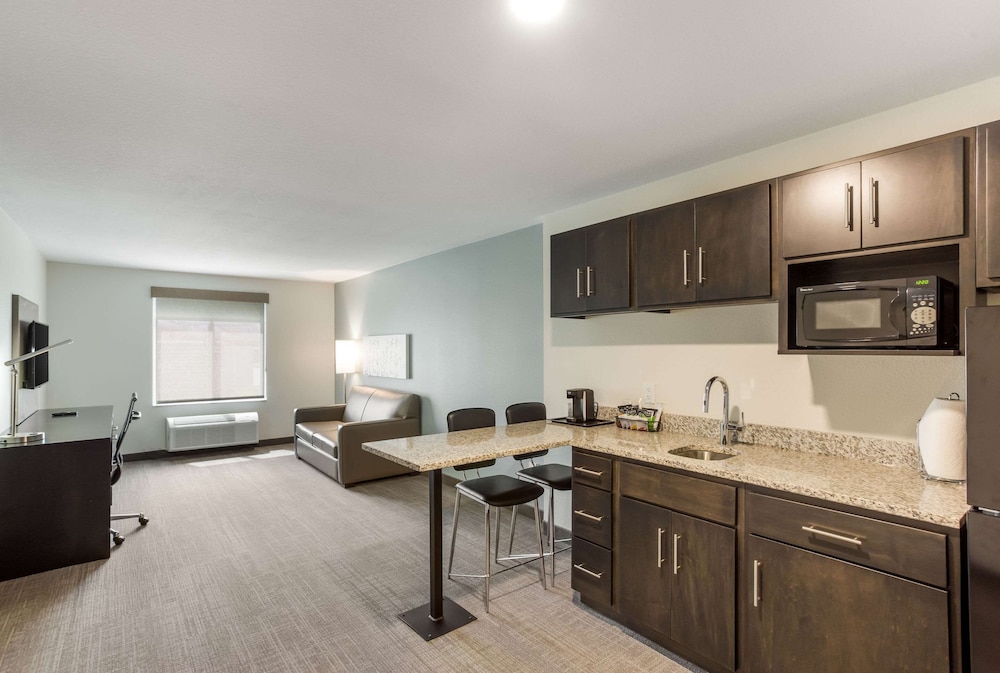 mainstay suites logan ohio hocking hills