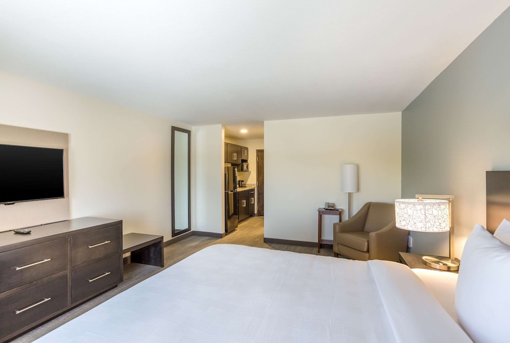 mainstay suites logan ohio hocking hills