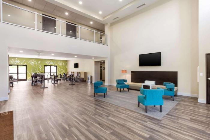 mainstay suites logan ohio hocking hills
