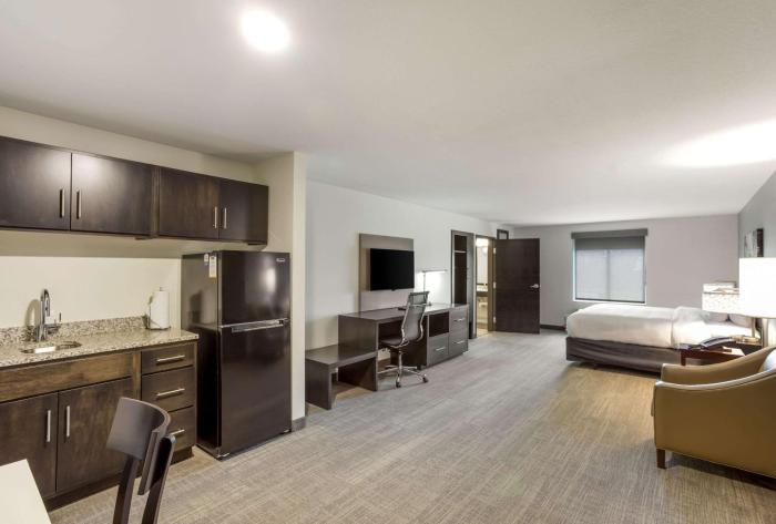 mainstay suites logan ohio hocking hills