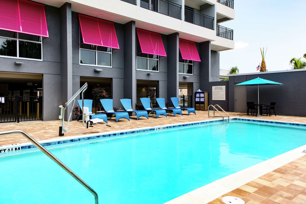 Hampton Inn Dunedin,Dunedin>>Clearwater Beach,3 star