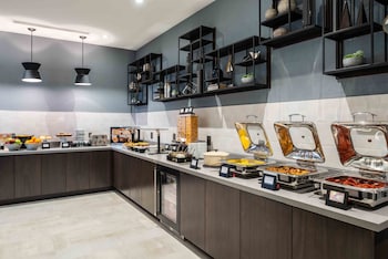 holiday inn express boston south quincy an ihg hotel