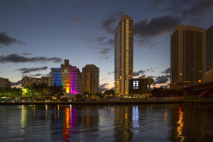 hyde resort and residences