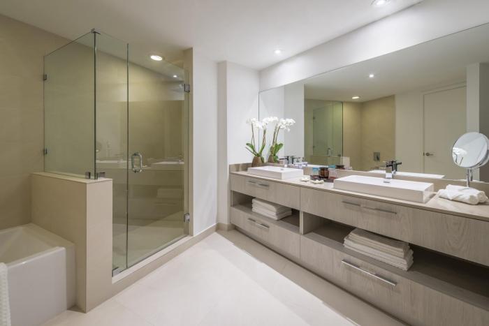 hyde resort and residences