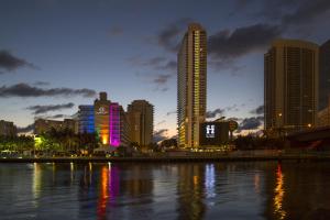 hyde resort and residences