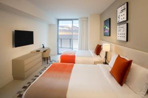 hyde resort and residences