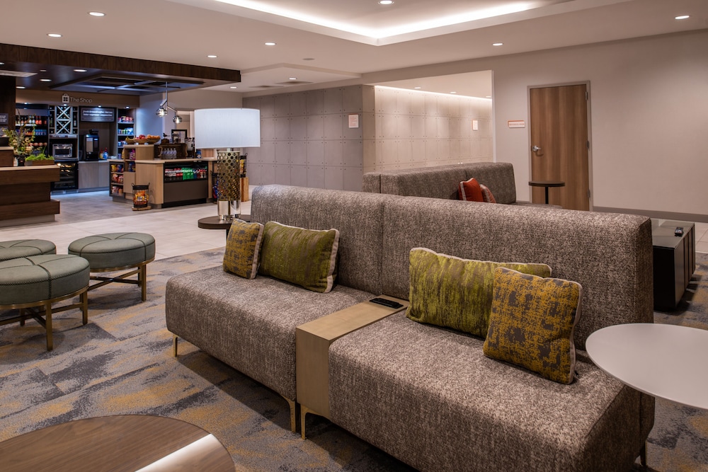 hilton garden inn kansas city airport