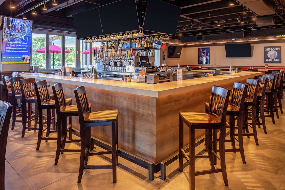 hilton garden inn kansas city airport