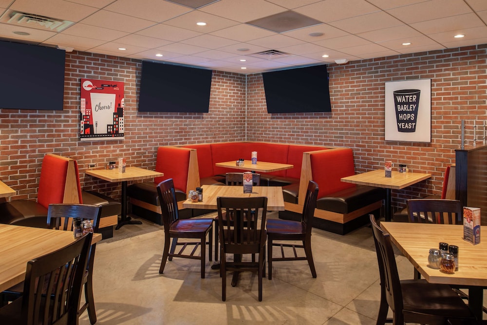 hilton garden inn kansas city airport