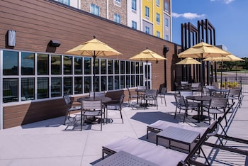 hilton garden inn kansas city airport