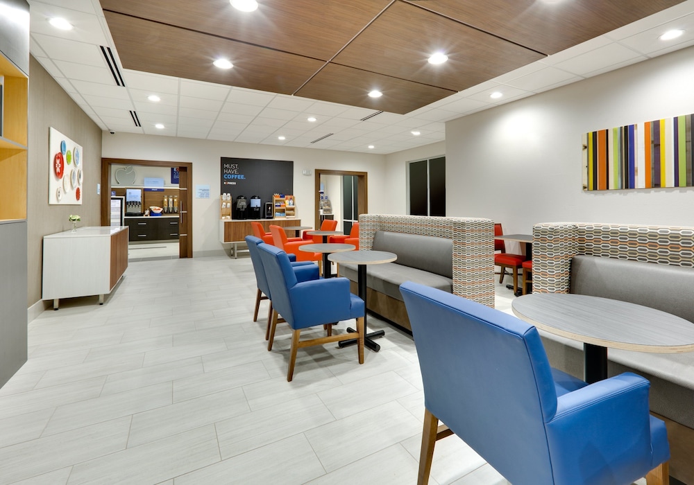 holiday inn express and suites plano the colony