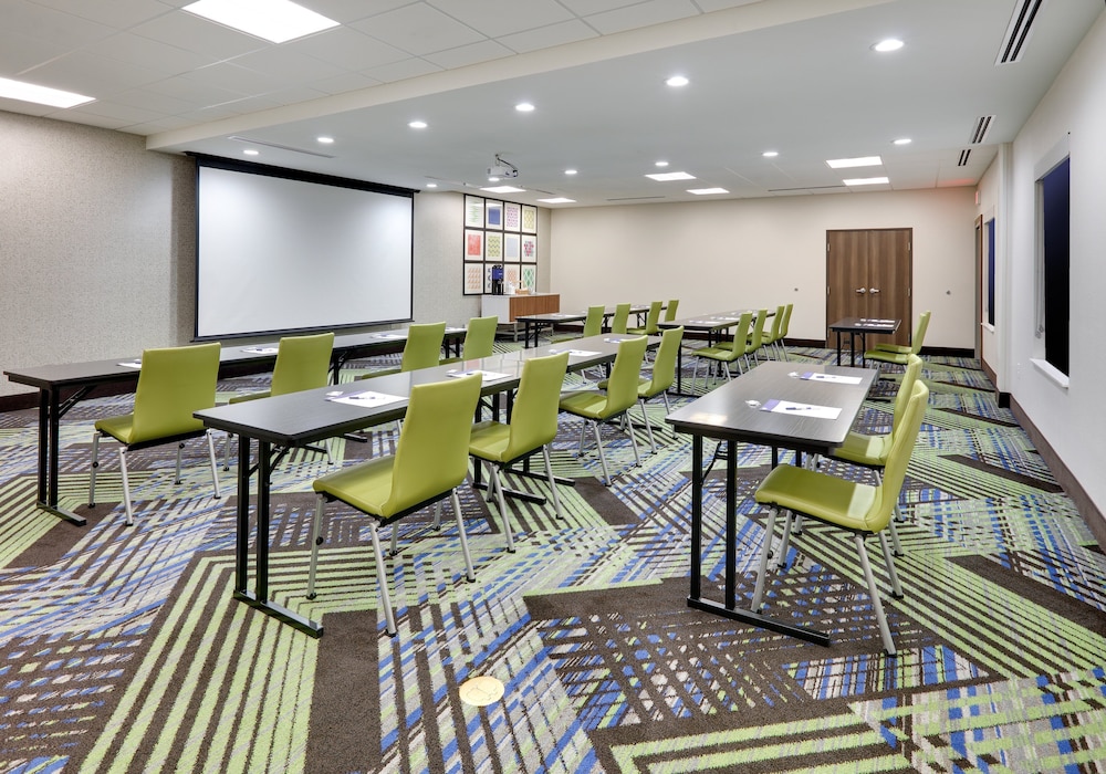 holiday inn express and suites plano the colony