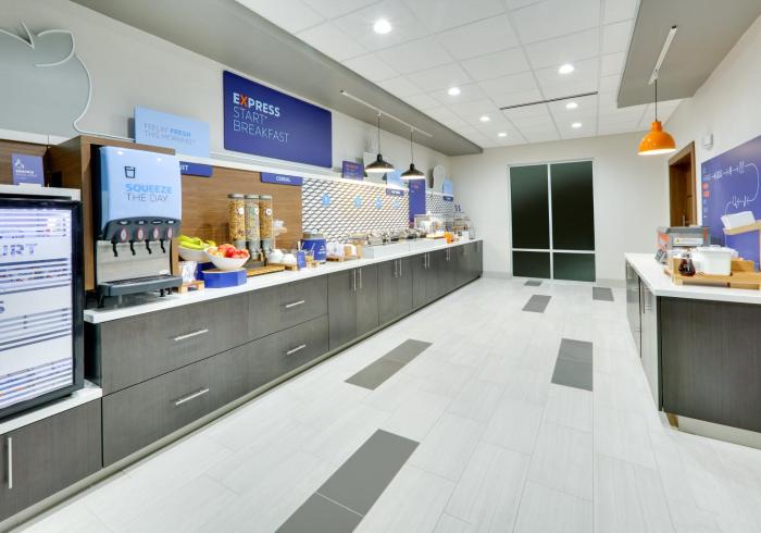 holiday inn express and suites plano the colony