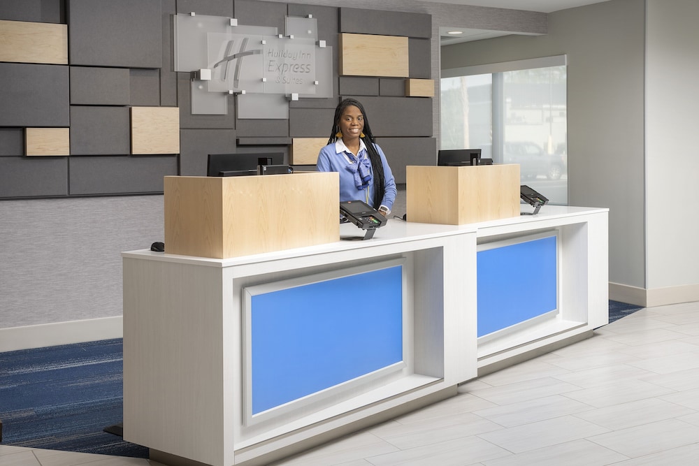 hol inn exp kingsland i 95 naval base area