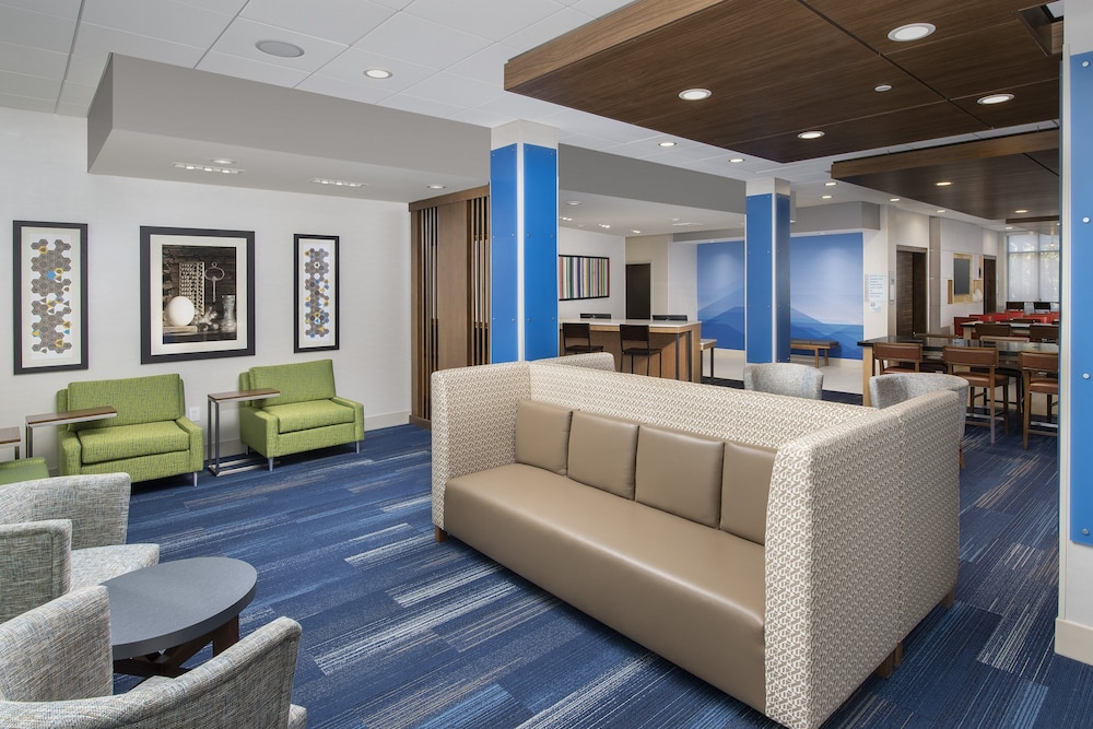 hol inn exp kingsland i 95 naval base area