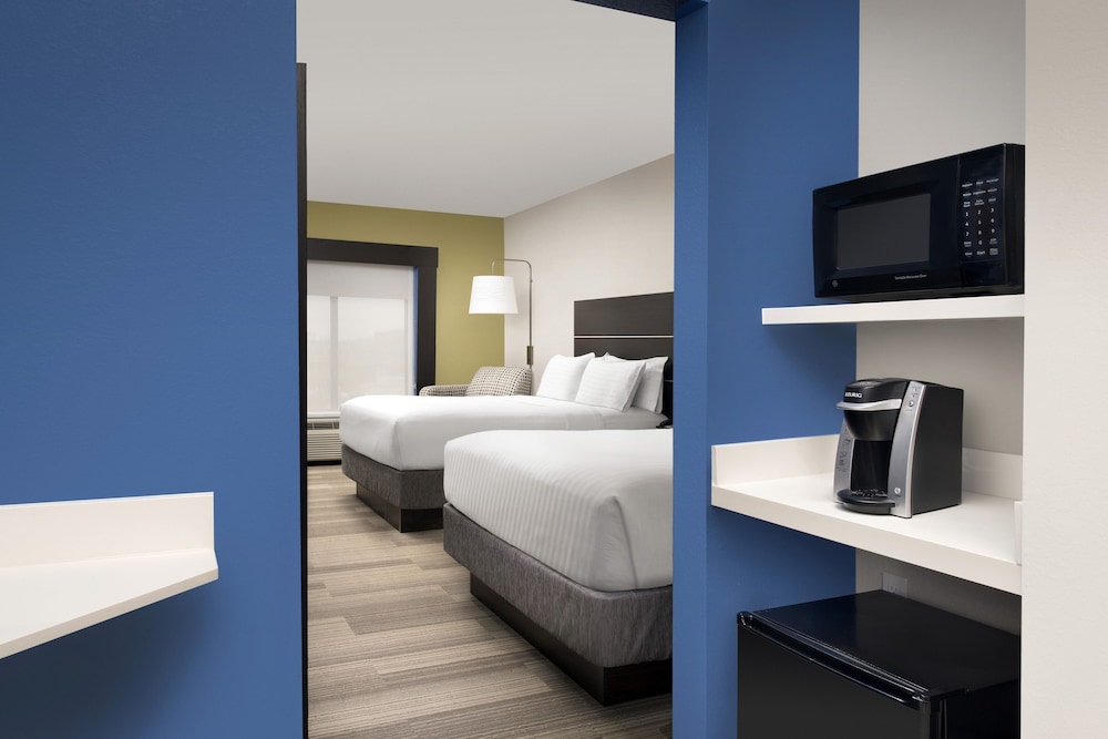 hol inn exp kingsland i 95 naval base area