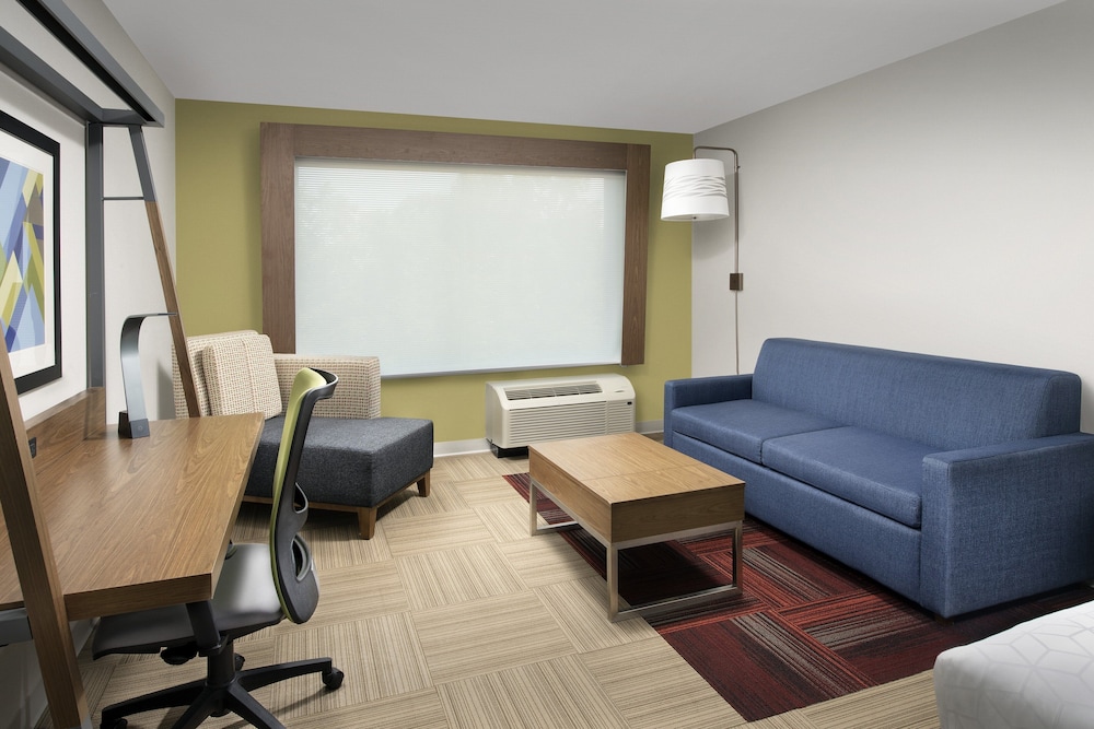 hol inn exp kingsland i 95 naval base area