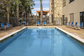 hol inn exp kingsland i 95 naval base area