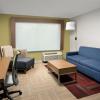 hol inn exp kingsland i 95 naval base area