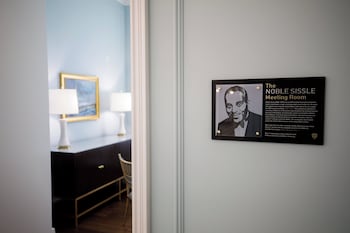 hotel carmichael autograph collection