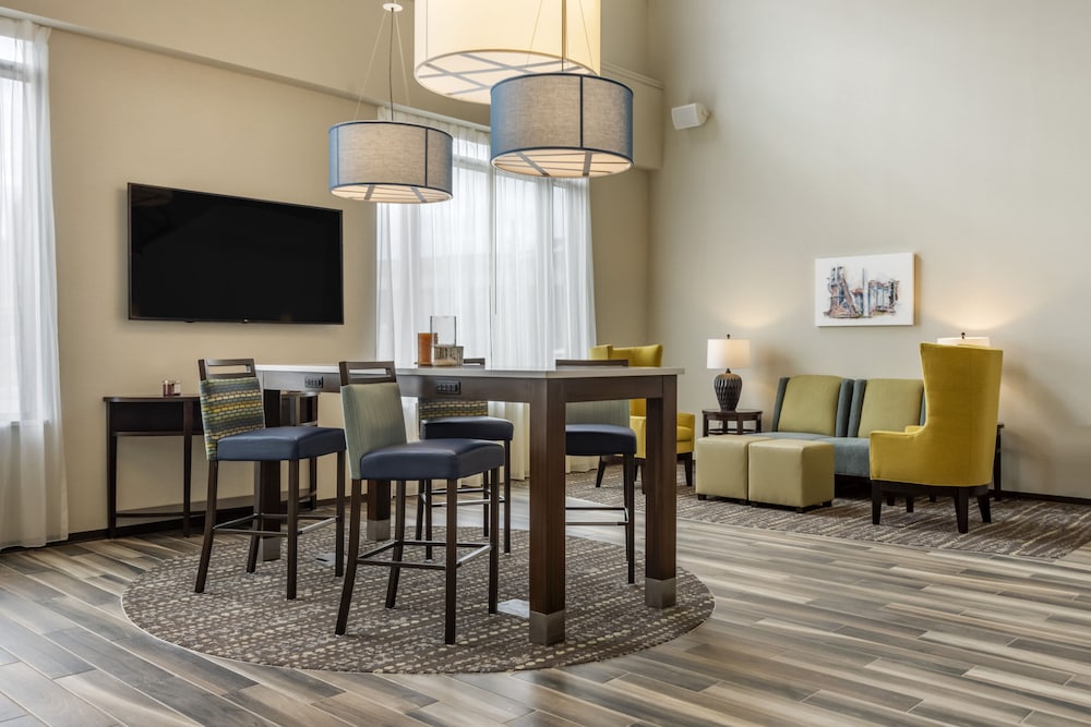 comfort inn and suites pittsburgh northshore
