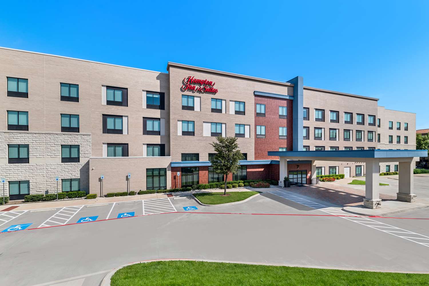 hampton inn and suites farmers branch dallas