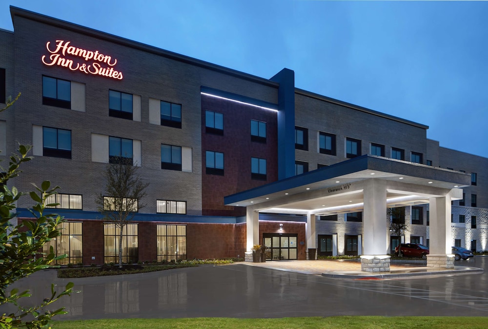 hampton inn and suites farmers branch dallas
