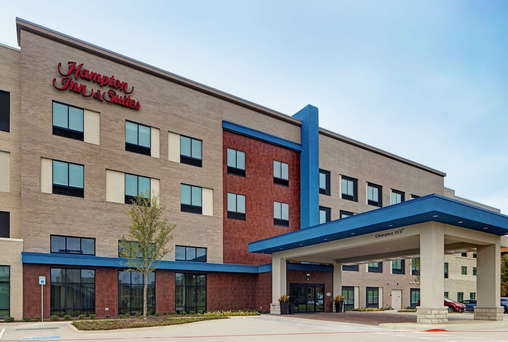 hampton inn and suites farmers branch dallas