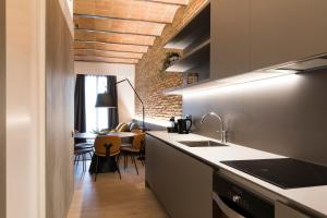 aspasios sagrada familia apartments