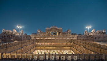 the laxmi niwas palace