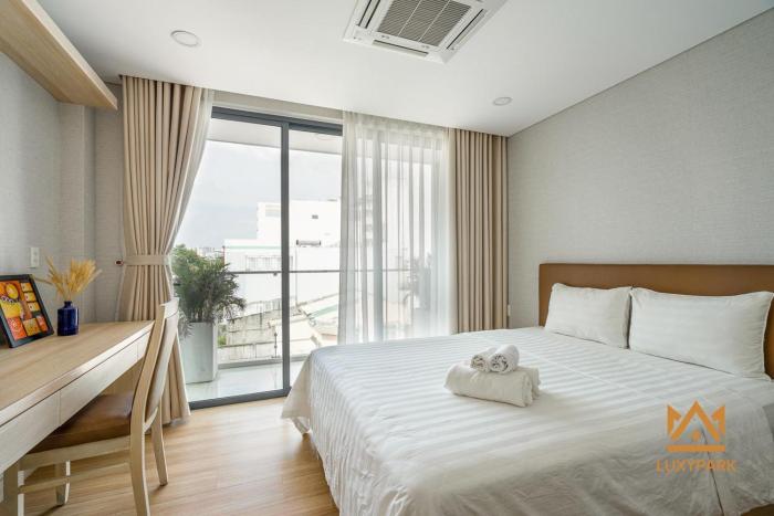 luxy park hotel and apartments city centre