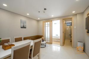 luxy park hotel and apartments city centre