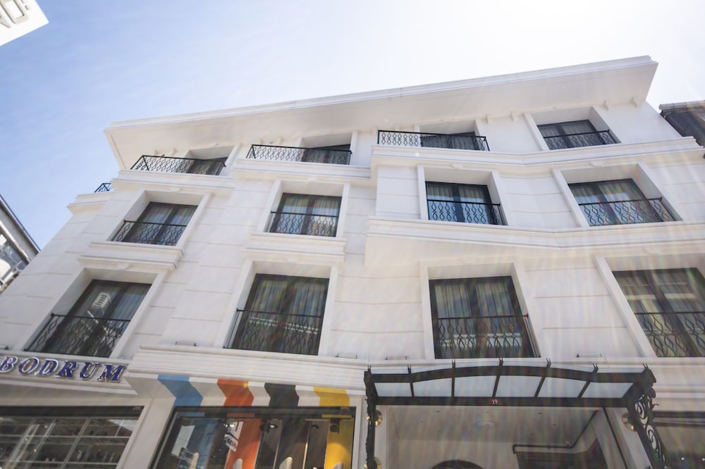eliza hotel