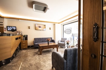 eliza hotel