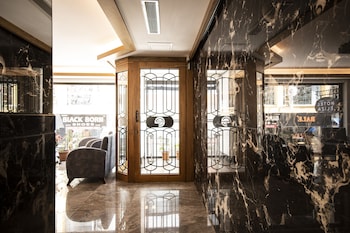 eliza hotel