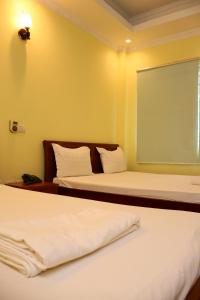 van xuan hotel hn by bay luxury