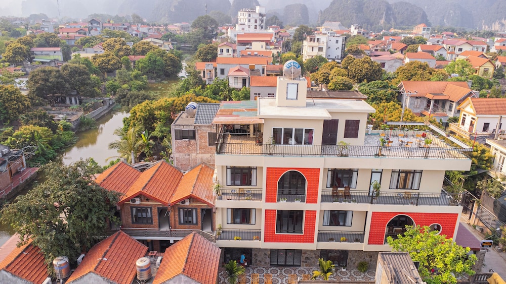 hoa lu
