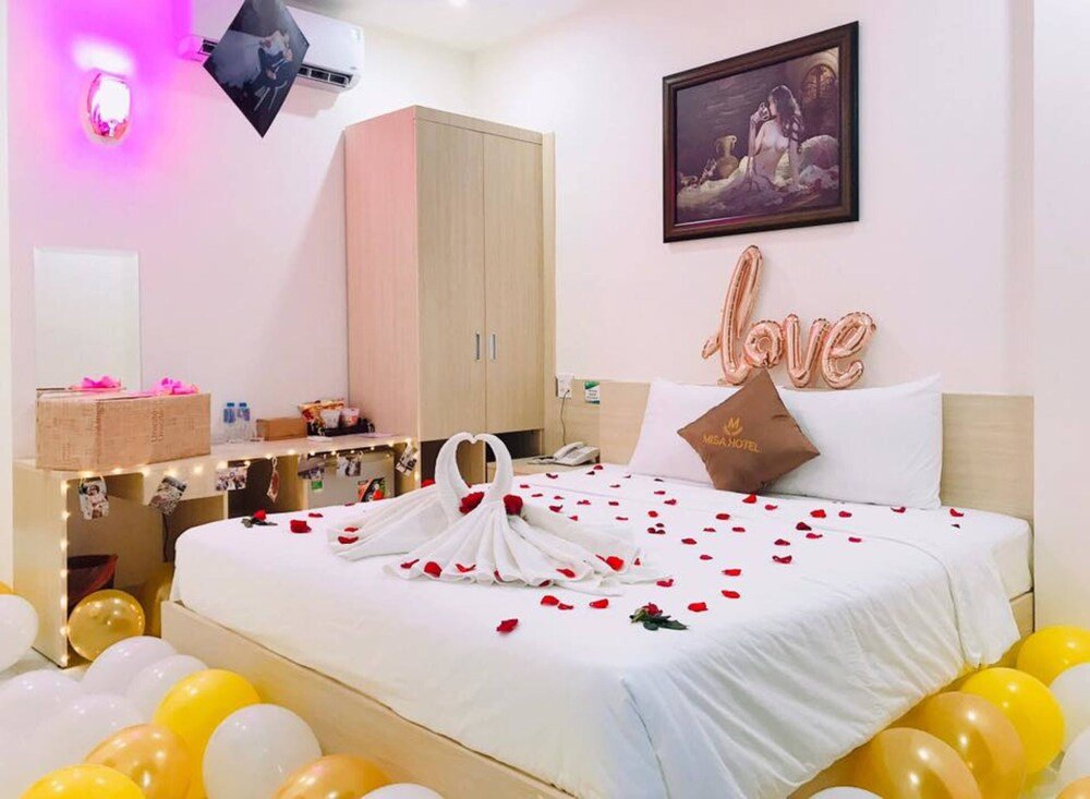 misa hotel