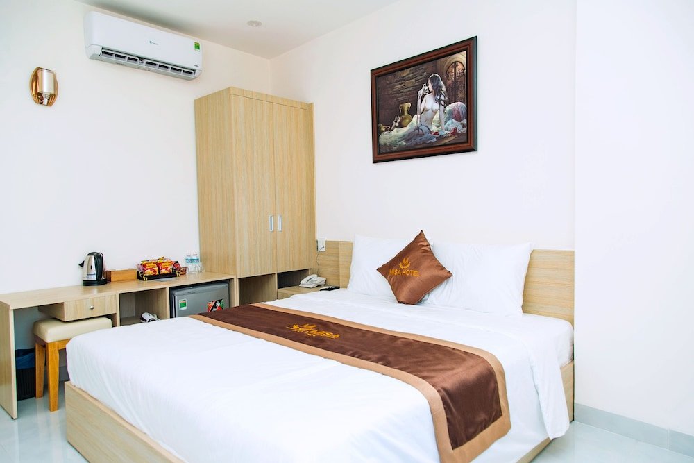 misa hotel