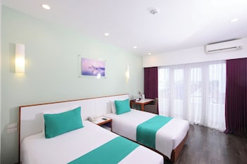 emm hotel hue