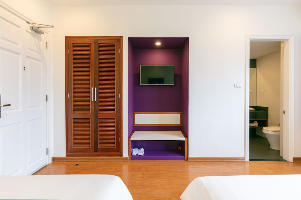 emm hotel hue